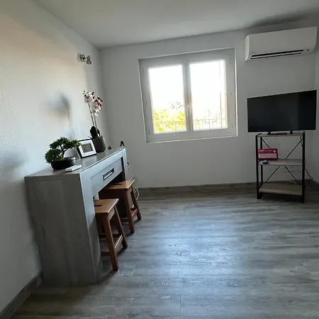 Fonctionnel Apartment